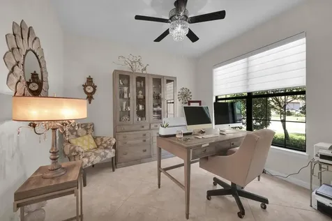 5040 Pendelton Square Vero Beach FL 32967