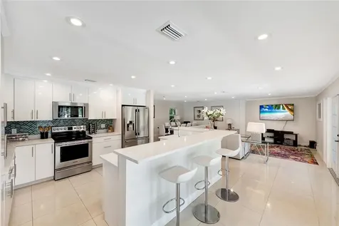 537 E Causeway Boulevard Vero Beach FL 32963