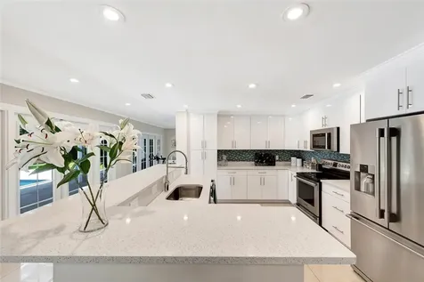 537 E Causeway Boulevard Vero Beach FL 32963