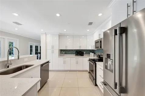 537 E Causeway Boulevard Vero Beach FL 32963