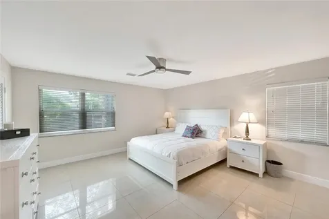 537 E Causeway Boulevard Vero Beach FL 32963