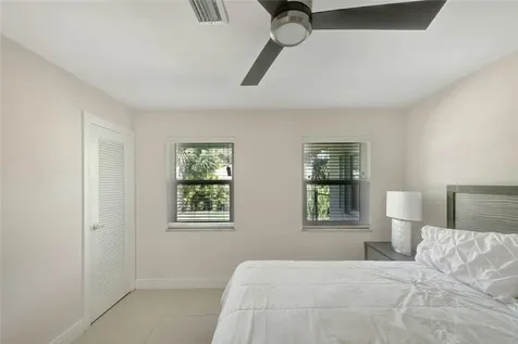 537 E Causeway Boulevard Vero Beach FL 32963