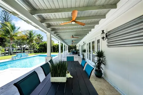 537 E Causeway Boulevard Vero Beach FL 32963