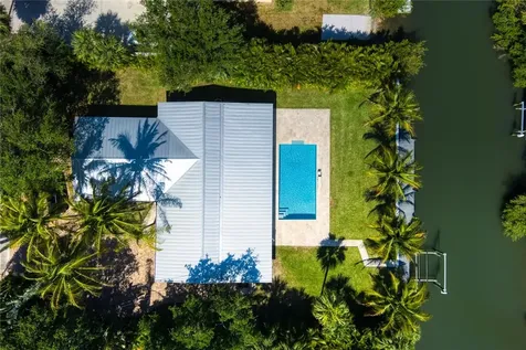 537 E Causeway Boulevard Vero Beach FL 32963