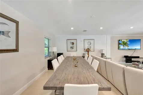 537 E Causeway Boulevard Vero Beach FL 32963