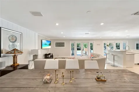 537 E Causeway Boulevard Vero Beach FL 32963