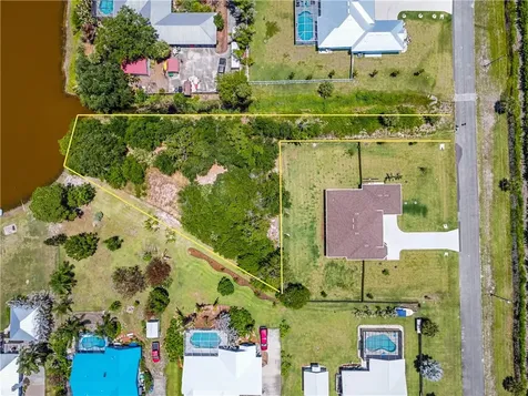 759 S Fischer Circle Sebastian FL 32958