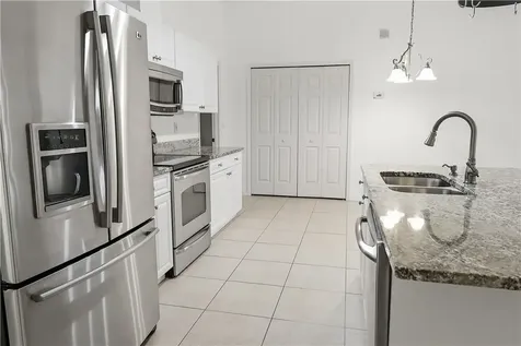4927 5th Manor Vero Beach FL 32968