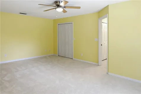 4927 5th Manor Vero Beach FL 32968
