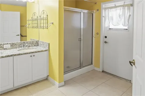 4927 5th Manor Vero Beach FL 32968