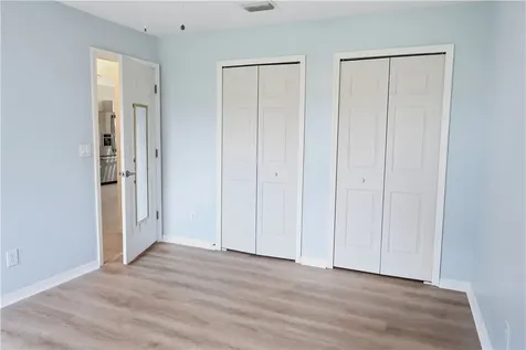 4927 5th Manor Vero Beach FL 32968