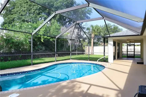 4927 5th Manor Vero Beach FL 32968