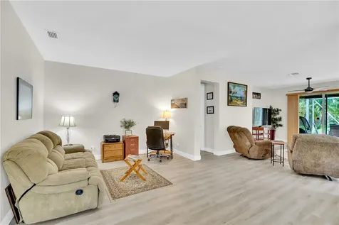 3189 Astor Avenue Vero Beach FL 32966