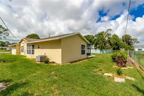124 Englar Drive Sebastian FL 32958