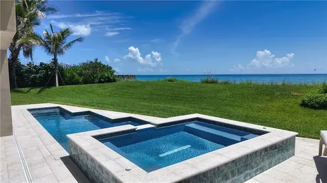 1000 Sunrise Terrace Vero Beach FL 32963