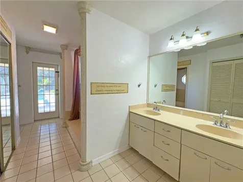 495 11th Court Vero Beach FL 32962