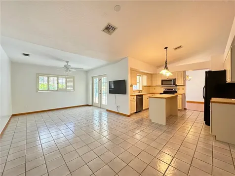 495 11th Court Vero Beach FL 32962