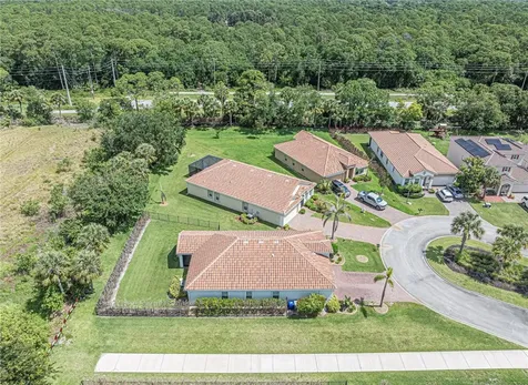1821 Berkshire Circle SW Vero Beach FL 32968