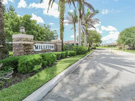 1821 Berkshire Circle SW Vero Beach FL 32968