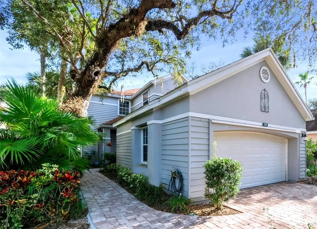 8859 Lakeside Circle Vero Beach FL 32963