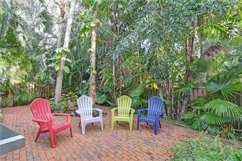 8859 Lakeside Circle Vero Beach FL 32963