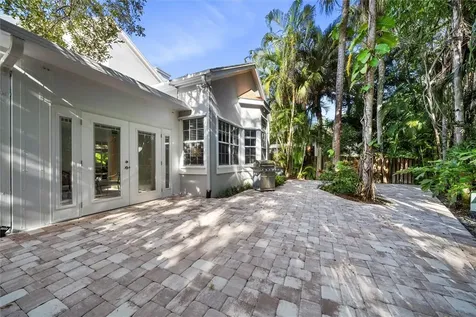 8859 Lakeside Circle Vero Beach FL 32963
