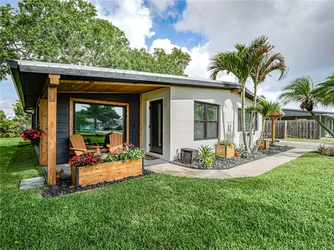 1611 4th Avenue Vero Beach FL 32960