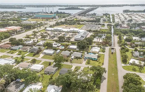 1611 4th Avenue Vero Beach FL 32960