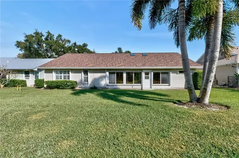635 Fox Run SW Vero Beach FL 32962