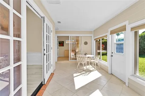 635 Fox Run SW Vero Beach FL 32962