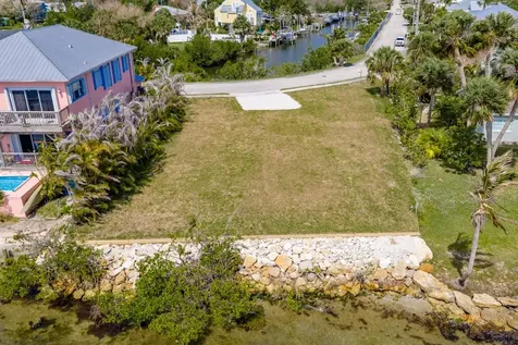 9494 52nd Court Sebastian FL 32958