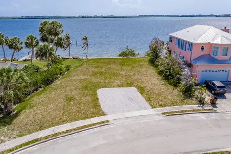 9494 52nd Court Sebastian FL 32958