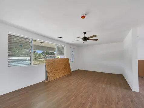 2556 44th Street Vero Beach FL 32967