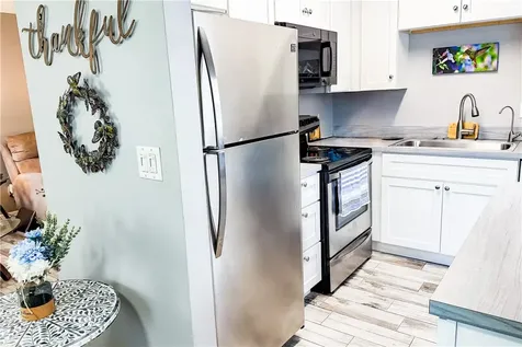 15 Vista Palm Lane Vero Beach FL 32962