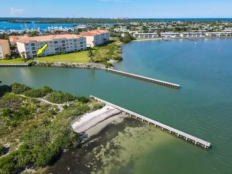 4 Harbour Isle Drive E Fort Pierce FL 34949