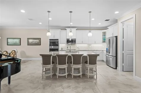 1095 Camelot Way Vero Beach FL 32966