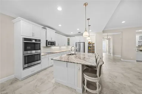 1095 Camelot Way Vero Beach FL 32966