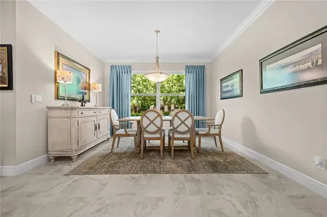 1095 Camelot Way Vero Beach FL 32966