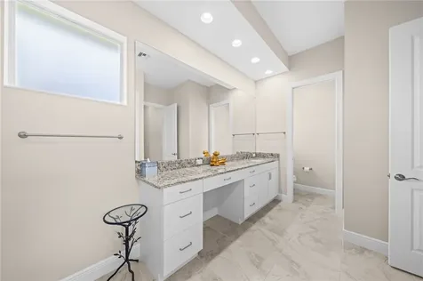 1095 Camelot Way Vero Beach FL 32966