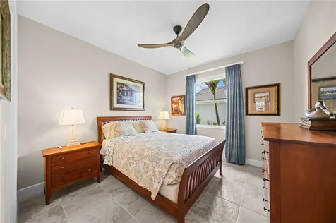 1095 Camelot Way Vero Beach FL 32966
