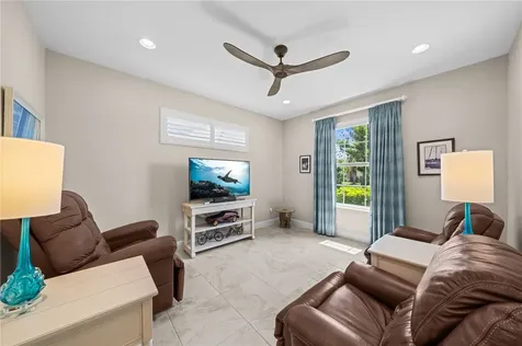 1095 Camelot Way Vero Beach FL 32966