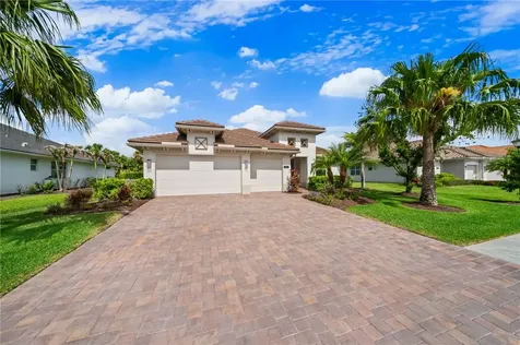 1095 Camelot Way Vero Beach FL 32966