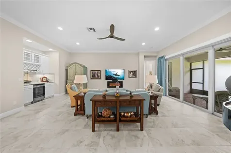 1095 Camelot Way Vero Beach FL 32966