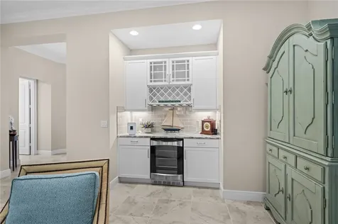 1095 Camelot Way Vero Beach FL 32966