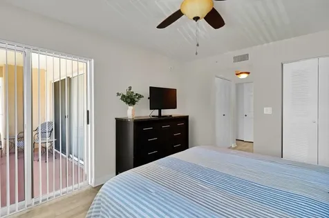 1590 S 42nd Circle Vero Beach FL 32967