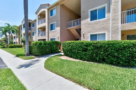 1590 S 42nd Circle Vero Beach FL 32967