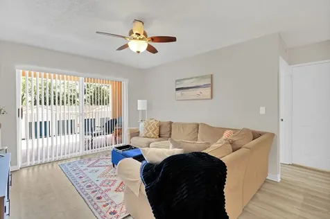 1590 S 42nd Circle Vero Beach FL 32967