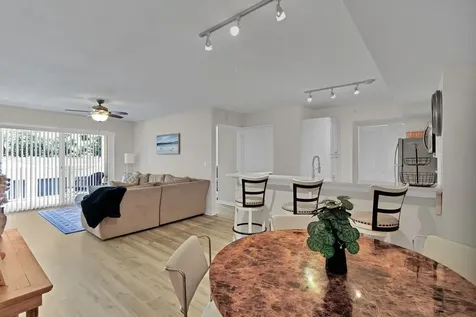 1590 S 42nd Circle Vero Beach FL 32967
