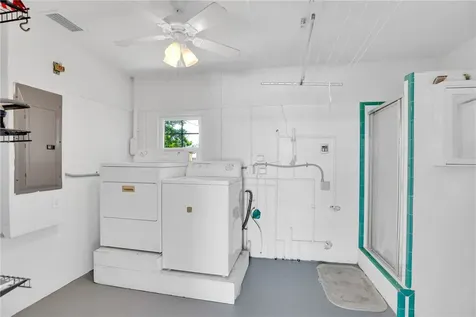1425 20th Avenue Vero Beach FL 32960