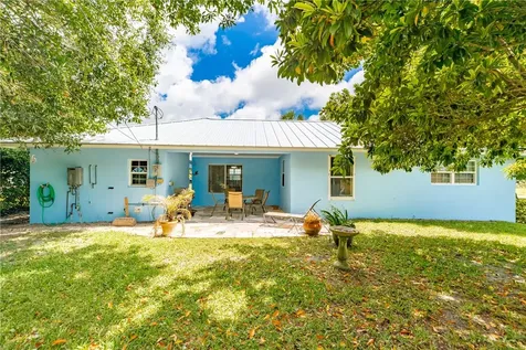 1425 20th Avenue Vero Beach FL 32960